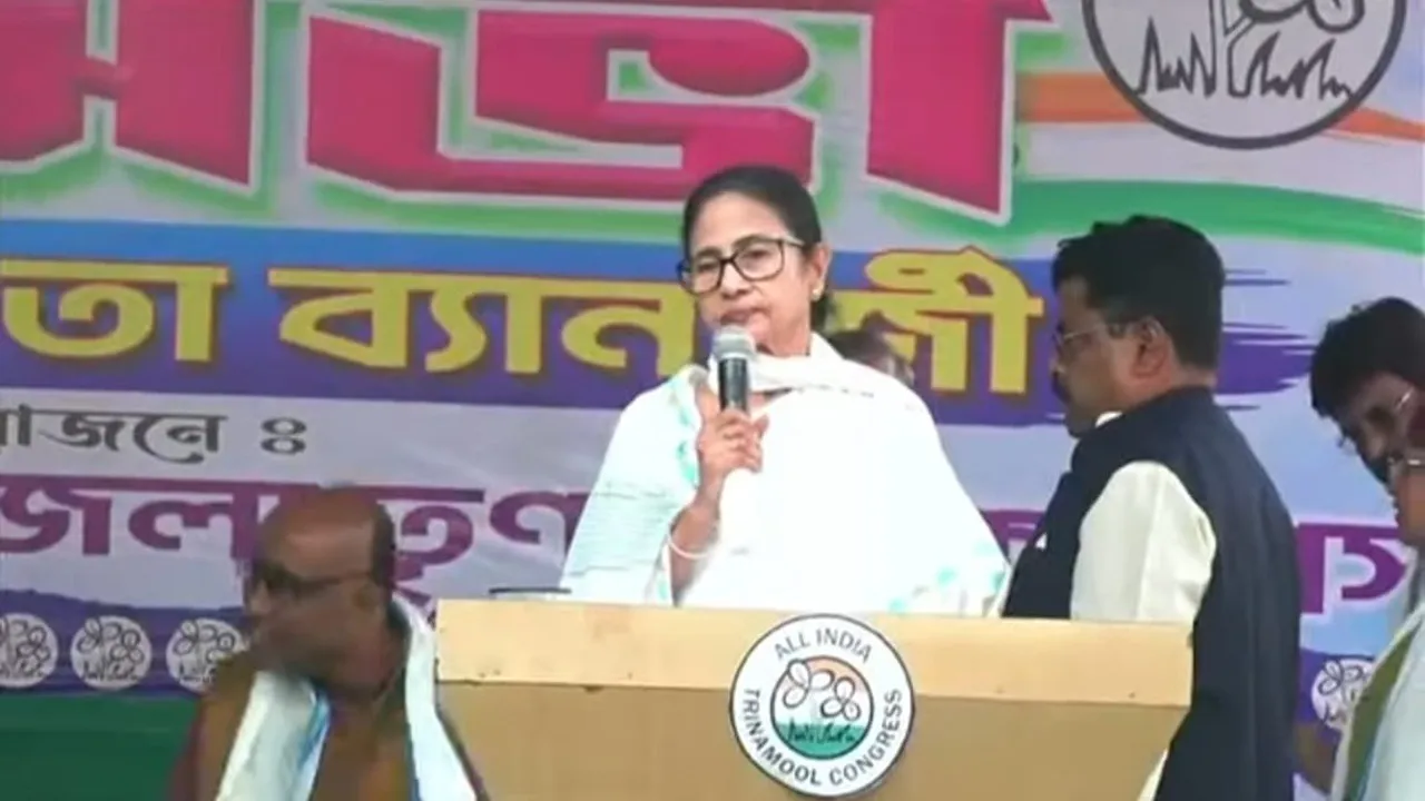 SIR issue,  Mamata Banerjee speech,  Bengal politics,  BJP vs TMC,  Election Commission controversy  ,Bongaon rally  ,SIR panic deaths  ,BLO deaths  ,West Bengal election updates,  Bangladeshi remark controversy,এসআইআর ইস্যু  ,মমতা বন্দ্যোপাধ্যায় বক্তব্য,  তৃণমূল বনাম বিজেপি  ,নির্বাচন কমিশন বিতর্ক,  বনগাঁ সভা  ,এসআইআর আতঙ্ক,  বিওএলও মৃত্যু  ,ভোটের আগে রাজ্য রাজনীতি,  বাংলাদেশি ইস্যু,  বাংলার রাজনীতি লাইভ আপডেট