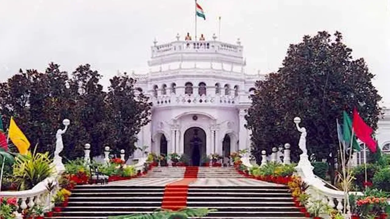 Tripura Raj Bhavan,  Lok Bhavan Tripura  ,Raj Bhavan renamed  ,Governor House name change  ,Tripura Governor Indrasena Reddy Nallu,  Central government directive  ,Colonial legacy removal  ,Agartala New Capital Complex  ,Governor residence entry rules,  India Raj Bhavan renaming,ত্রিপুরা রাজ ভবন  ,লোক ভবন ত্রিপুরা,  রাজ ভবনের নাম বদল,  রাজ্যপালের বাসভবন  ,ইন্দ্রসেনা রেড্ডি নাল্লু  ,কেন্দ্রীয় সরকারের নির্দেশ,  আগরতলা নিউ ক্যাপিটাল কমপ্লেক্স  ,ঔপনিবেশিক অবশেষ,  লোক ভবনে প্রবেশাধিকার,  রাজ ভবন থেকে লোক ভবন পরিবর্তন