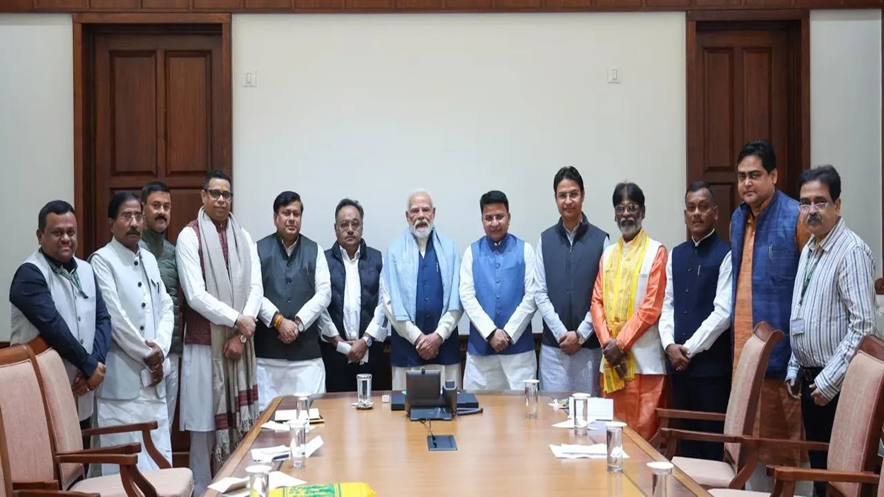 নরেন্দ্র মোদী, বিজেপি সাংসদ, SIR প্রক্রিয়া, ভোটার তালিকা সংশোধন, পশ্চিমবঙ্গ নির্বাচন, শুভেন্দু অধিকারী, তৃণমূল কংগ্রেস, Modi meeting BJP MPs, West Bengal Assembly Election, SIR purification process, voter list update, political controversy West Bengal, BJP preparation, TMC response