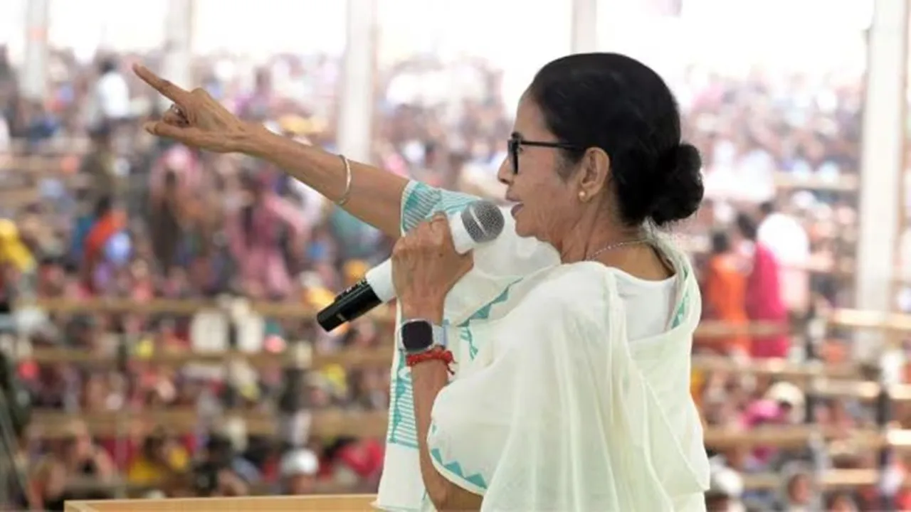 West Bengal CM Mamata Banerjee lashes out at BSF over alleged border excesses, criticises BJP on the ‘Bankimda’ remark, and raises concerns over SIR-related deaths. Election Commission appoints five new Special Roll Observers as Indigo flight disruptions continue nationwide. Political tensions rise as Humayun Kabir announces a Quran recitation event in response to a mass Gita chanting programme, with Adhir Chowdhury calling for communal harmony.