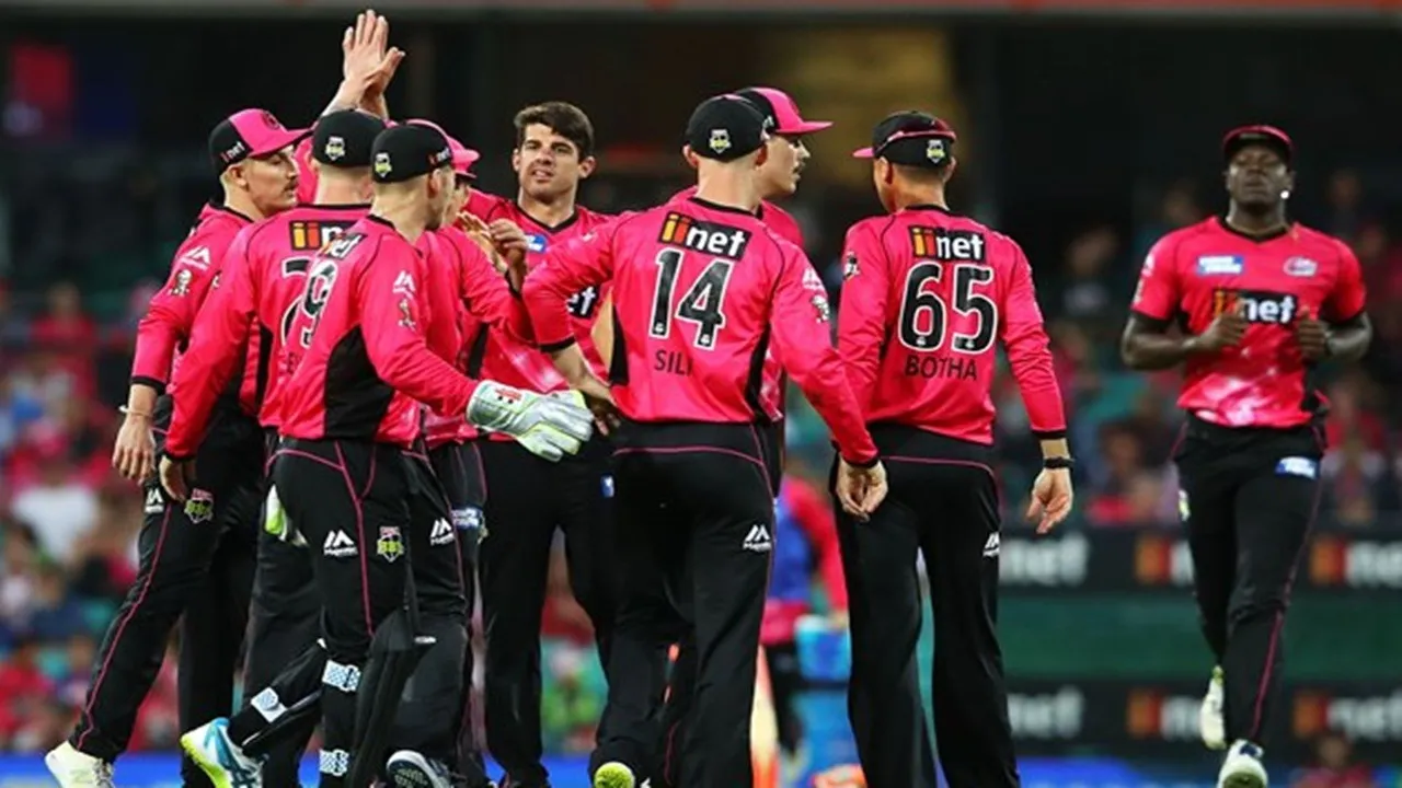 Sydney derby BBL,  Sixers vs Thunder rivalry,  David Warner comments  ,Ben Dwarshuis response  ,BBL Sydney Smash,  Big Bash League derby  ,Sixers winless start,  Thunder vs Sixers history,  Babar Azam Sixers  ,IPL auction Ben Dwarshuis,সিডনি ডার্বি  ,সিক্সার্স বনাম থান্ডার  ,ডেভিড ওয়ার্নার মন্তব্য,  বেন ডোয়ারশুইস জবাব  ,বিগ ব্যাশ লিগ  ,সিডনি স্ম্যাশ,  সিক্সার্স হার  ,থান্ডার সিক্সার্স প্রতিদ্বন্দ্বিতা,  বাবর আজম সিক্সার্স,  আইপিএল নিলাম ডোয়ারশুইস