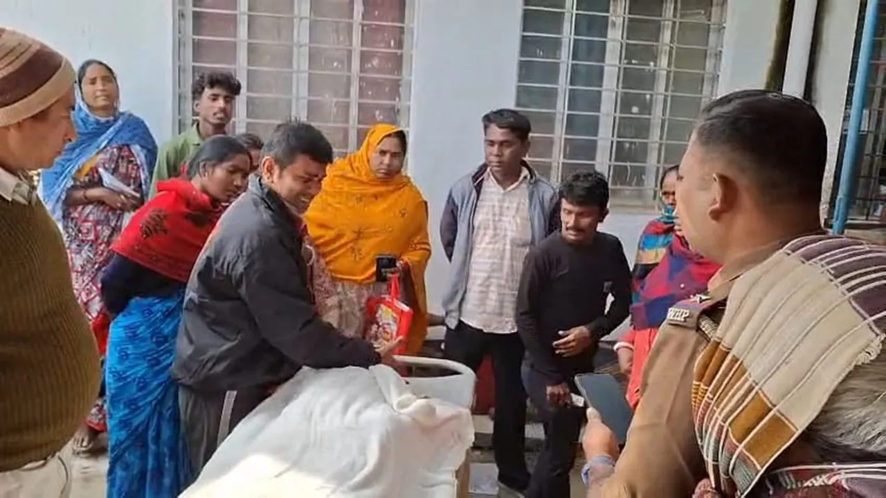 Bhutni Bridge incident,  Ganga river suicide,  College student suicide West Bengal , Manikchak college student death  ,Malda district news  ,Young girl suicide case , Suspicious death college girl  ,Love affair angle suicide,  Blackmail suicide case  ,West Bengal breaking news,ভূতনির ব্রিজ  ,গঙ্গা নদীতে ঝাঁপ,  কলেজ ছাত্রী আত্মহত্যা  ,মানিকচক কলেজ ছাত্রী  ,মালদা জেলা খবর,  তরুণীর রহস্যমৃত্যু  ,প্রেমঘটিত আত্মহত্যা  ,ব্ল্যাকমেলিং অভিযোগ  ,ভূতনি থানা পুলিশ  ,আজকের স্থানীয় খবর