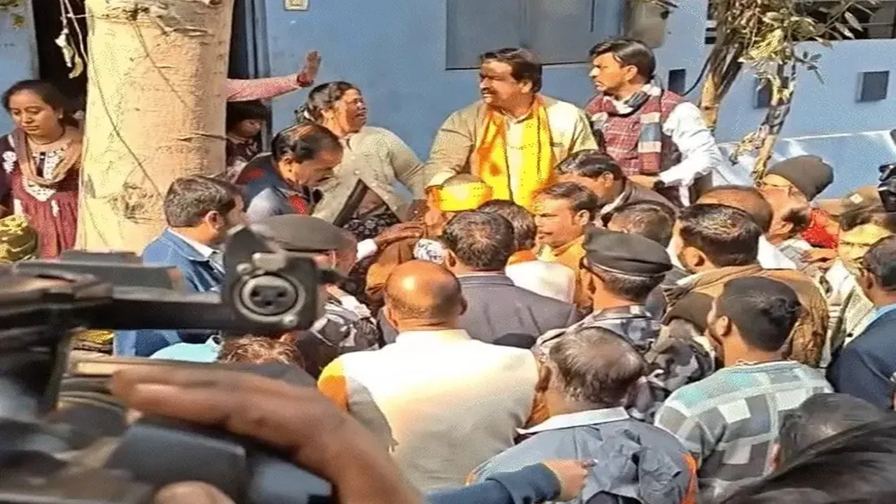 Indore water contamination, Bhagirathpura deaths, contaminated drinking water Indore, Indore water crisis, Madhya Pradesh news, Bhagirathpura cholera, NHRC notice MP government, Kailash Vijayvargiya, Indore hospital patients, waterborne disease outbreak