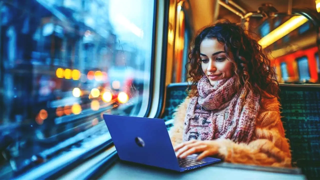 JioBook 11, laptop under 15000, budget laptop India, JioBook price India, JioBook specifications, long battery life laptop, cheap laptop India, student laptop, Android laptop, Jio laptop Amazon