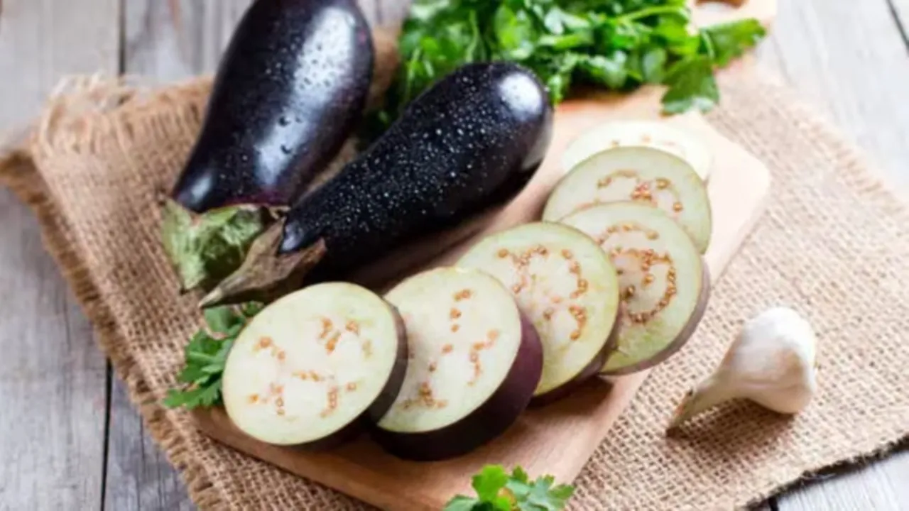 Brinjal Recipes India: বেগুনের রেসিপি জেনে নিন।