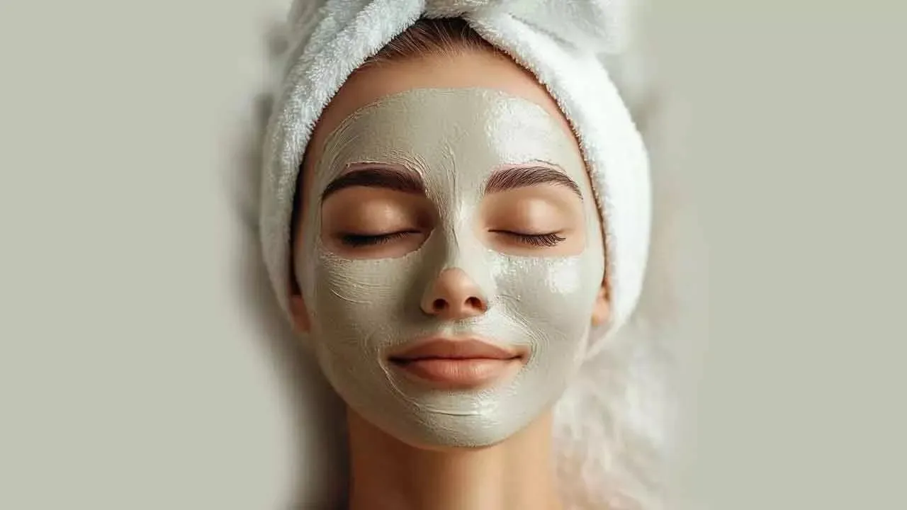 Winter Skincare Tips: শীতকালে ত্বকের যত্ন নিন এভাবে।