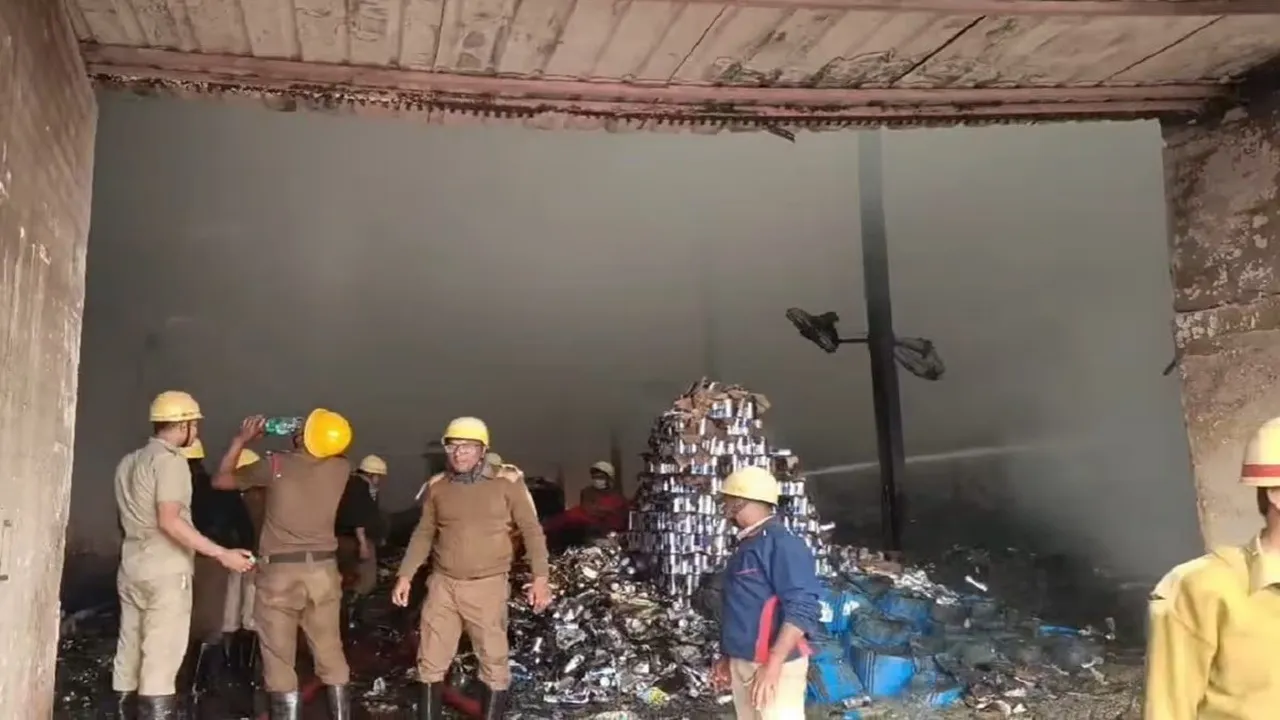Anandapur fire, Kolkata fire incident, momo factory fire, Anandapur warehouse fire, Kolkata fire news, missing workers Kolkata, factory fire West Bengal, fire brigade Kolkata, fire accident Anandapur, Kolkata latest news