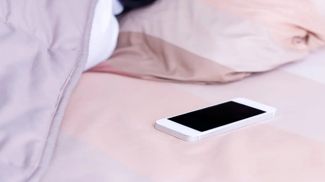 mobile phone, sleep, lifestyle, mobile,radiation, health, মোবাইল ফোন
