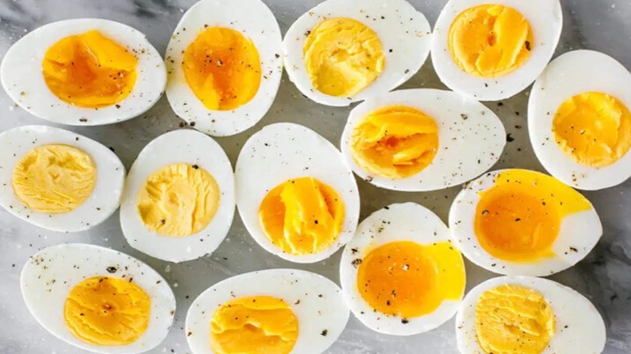 Egg yolk or white part, know which one to eat to keep the body fit, ডিমের সাদা অংশ না কুসুম, ডিম