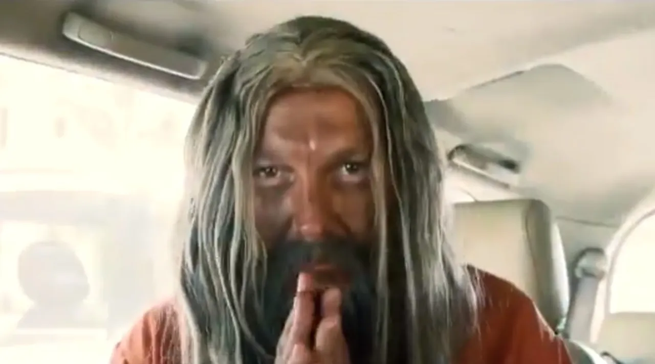 Brett Lee goes undercover as a 'ragged old man' to play cricket with kids, watch video