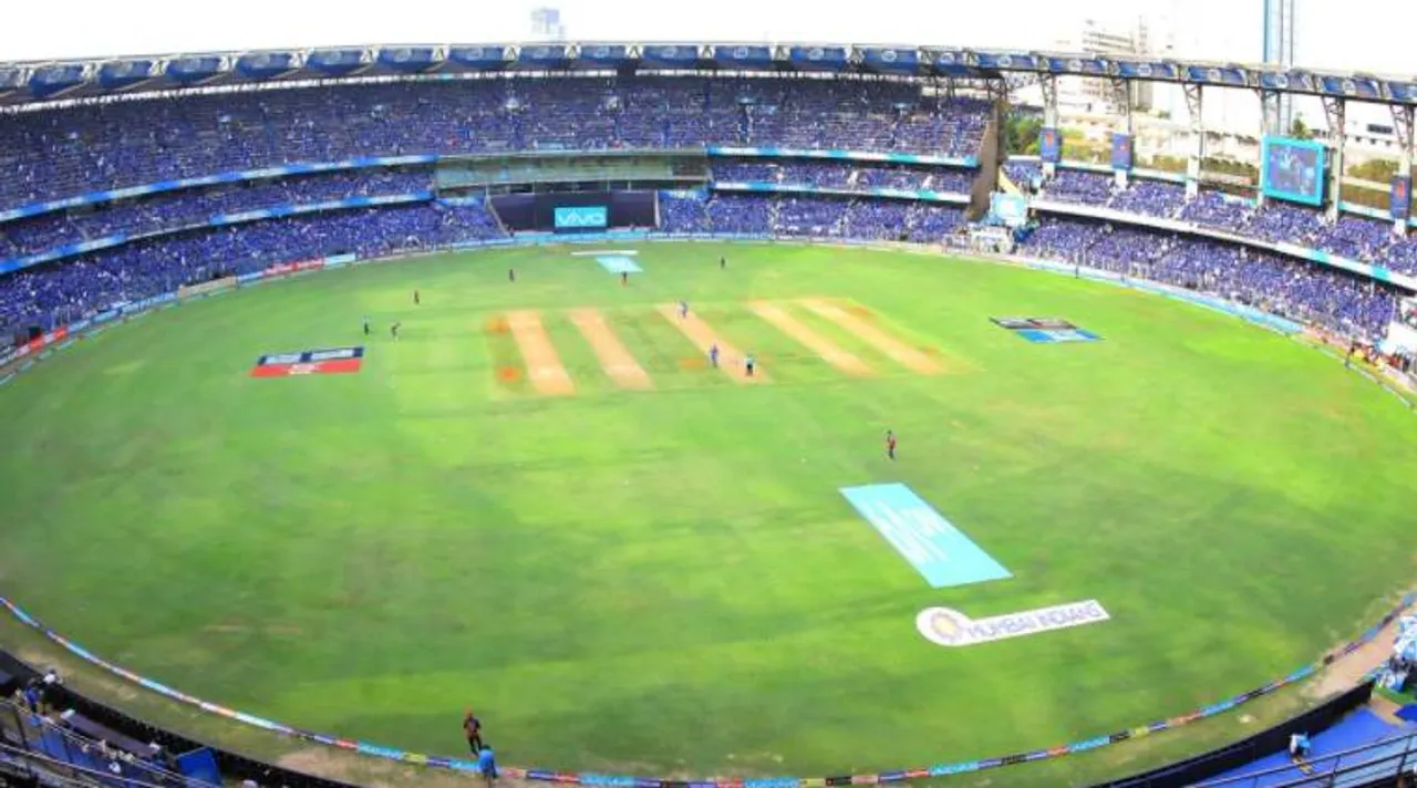Pandiya and Pollard takes stunner catch