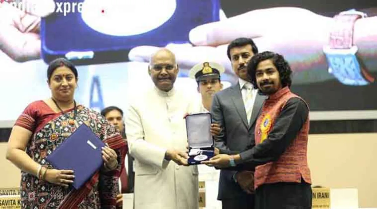 The 65th National Film Awards were held at the Vigyan Bhavan in New Delhi today. The ceremony got marred by controversy after it was announced that President Ram Nath Kovind will not be giving away awards to all the 140 winners. Information & Broadcasting Minister Smriti Irani, Minister of State, Information & Broadcasting Rajyavardhan Singh Rathore and Secretary, Information & Broadcasting Narendra Kumar Sinha handed over the awards in the absence of President Kovind. While Sridevi won the Best Actress award posthumously, Riddhi Sen won the Best Actor award. (Source: President of India/Twitter)