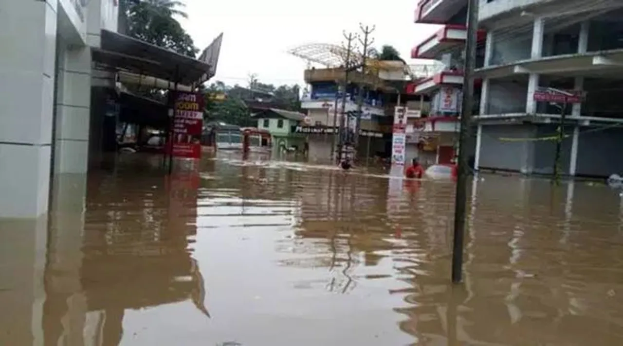 বন্যাকবলিত কেরালায় বাড়ছে মৃতের সংখ্যা