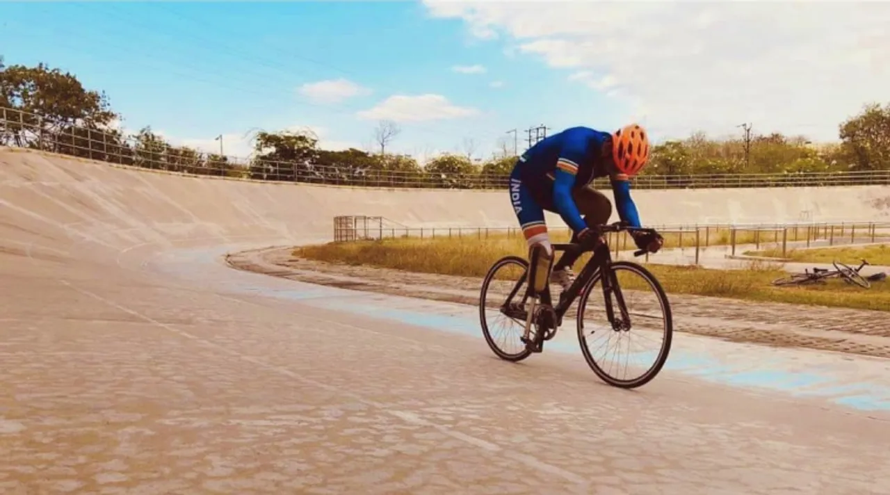 National cyclists made to sleep