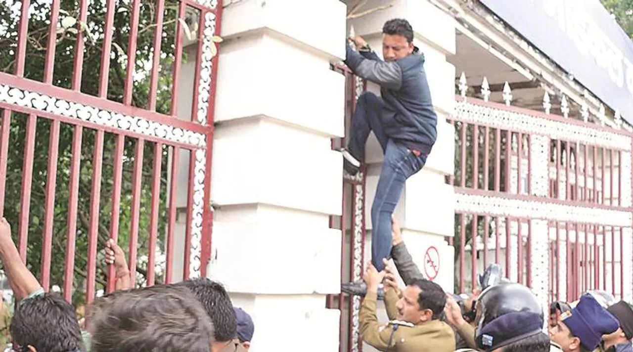 pulwama attack, kashmiri student