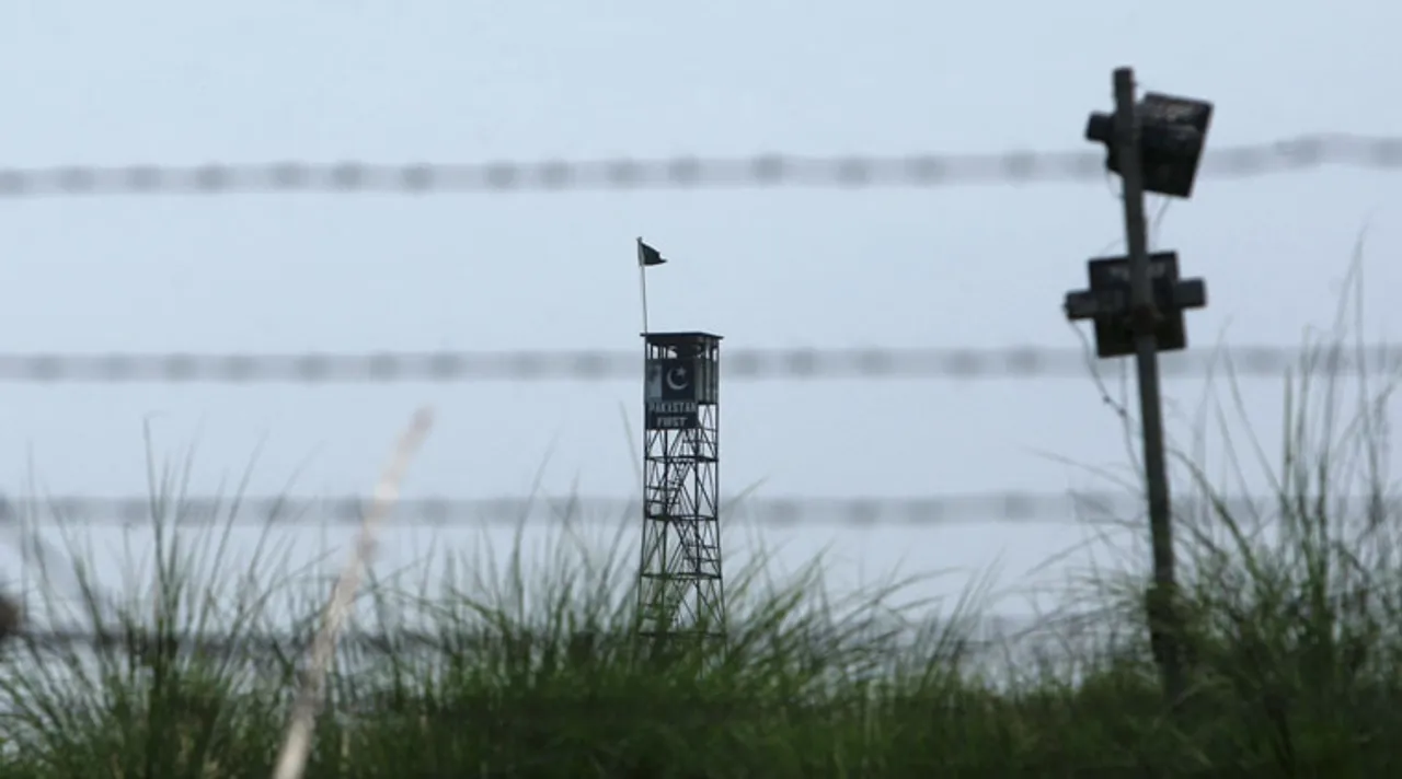 air strike, এয়ার স্ট্রাইক