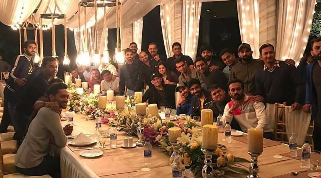 MS Dhoni, Sakshi Dhoni host Indian cricket team