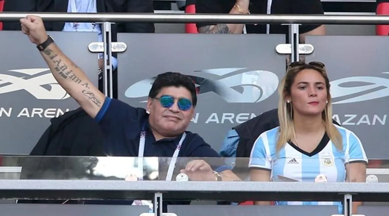 maradona with girlfriend rocio oliva_759
