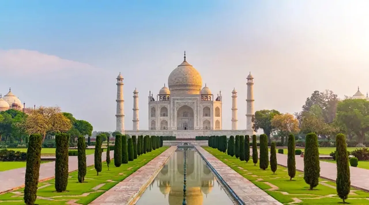এবার থেকে তাজমহলে স্তন্যপান করানোর আলাদা ঘর