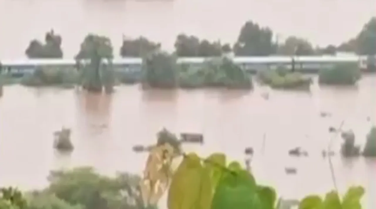 Mahalaxmi Express, মহালক্ষ্মী এক্সপ্রেস