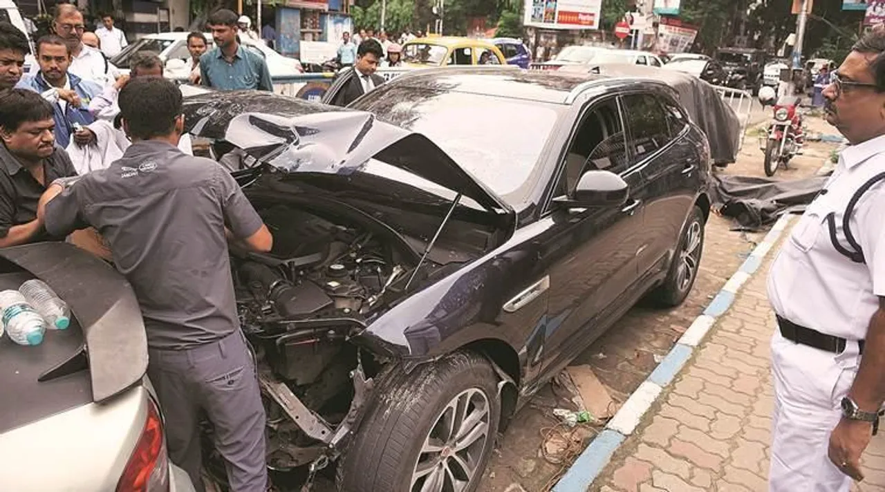Kolkata car crash, কলকাতায় গাড়ি দুর্ঘটনা, kolkata news, কলকাতার খবর, Arsalan ,আরসালান, Arsalan Parvez , আরসালান পারভেজ, Raghib Parvez, রাঘিব পারভেজ, kolkata police, কলকাতা পুলিশ