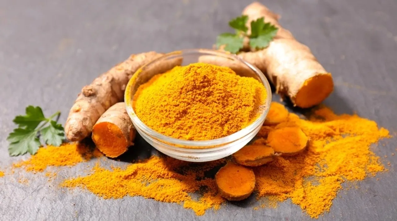 tea, turmeric tea, health benefit of turmeric tea, skin glowing effect of turmeric tea, morning tea with turmeric