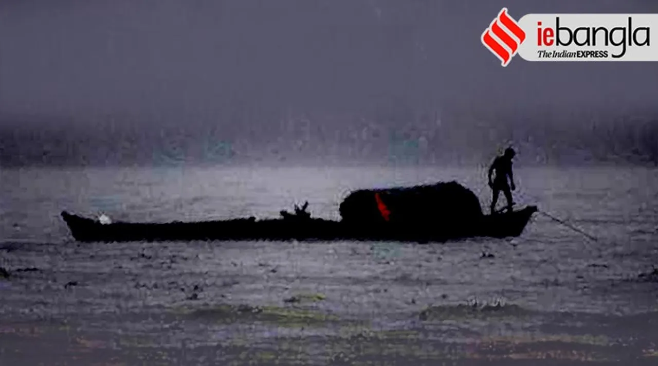 Boat Capsizes at East Medinipur, নৌকাডুবি, রূপনারায়ণ নদে নৌকাডুবি, রূপনারায়ণে নৌকাডুবি, Rupnarayan river, রূপনারায়ণ নদ, পূর্ব মেদিনীপুরে নৌকাডুবি, নৌকা উল্টে বিপত্তি, Boat Capsizes in rupnarayan river, rupnarayan, Boat Capsizes
