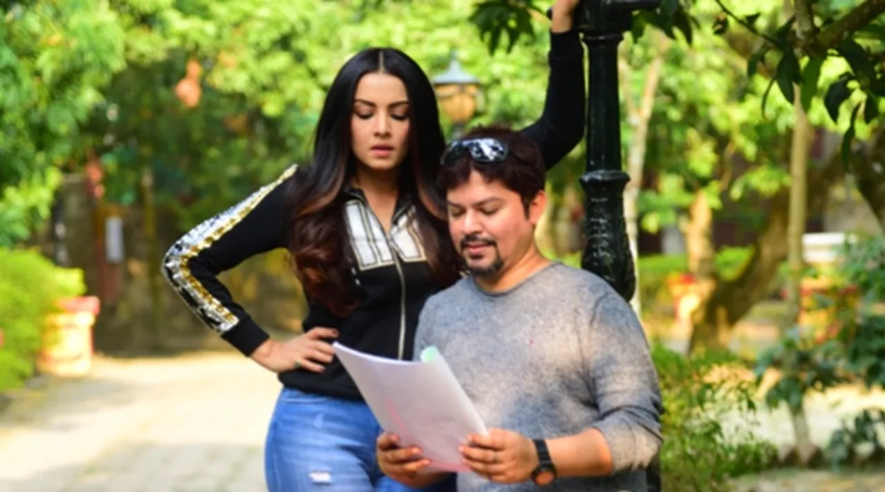 Celina Jaitly Lillette Dubey starrer Ram Kamal Mukherjee's Season's Greetings in Zee5