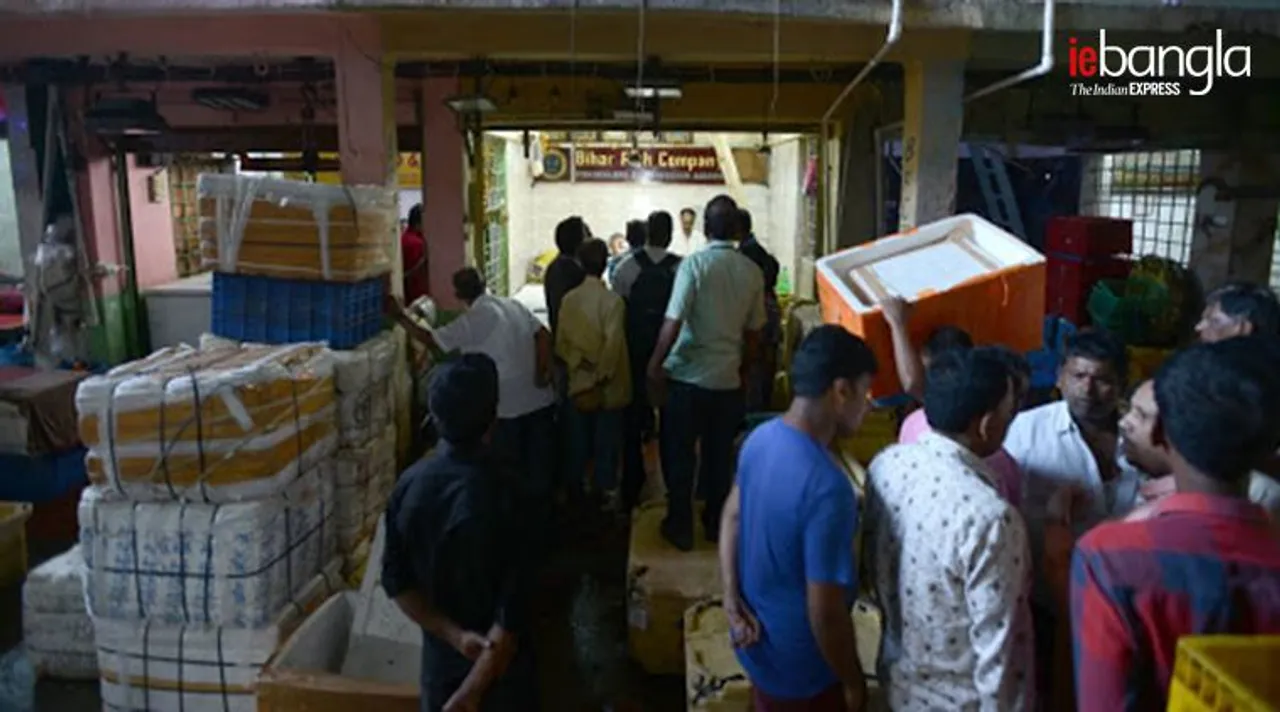 howrah news, হাওড়ার খবর, হাওড়ার মাছবাজারে খুন, ফ্রিজার উদ্ধার দেহ, howreah fish market, howrah murder, freezer, fridge, ফ্রিজ, ফ্রিজারে রাখা মৃতদেহ