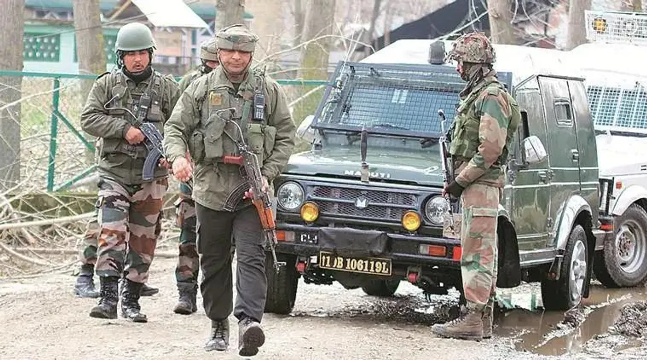 mu kashmir, জম্মু কাশ্মীর, কেন্দ্রশাসিত অঞ্চল, জম্মু কাশ্মীরের খবর, jk becomes union territory, কেন্দ্রশাসিত অঞ্চল জম্মু কাশ্মীর, jk bifurcation,article 370, ৩৭০ ধারা, রাজনৈতিক বিকল্প, jk special status, pdp, muzaffar hussain beig, অজিত ডোভাল, nsa ajit doval, indian express, jk news