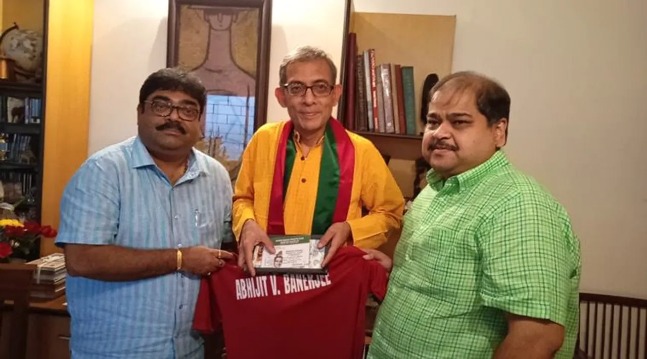nobel laureate Abhijit Banerjee with mohun bagan officials