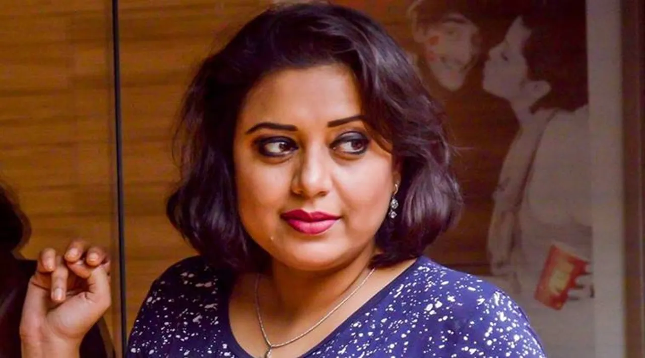 Kanchana Moitra, কাঞ্চনা মৈত্র, কাঞ্চনা, তরোয়াল বিতর্কে কাঞ্চনা, তরোয়াল বিতর্কে কাঞ্চনা মৈত্র, বিজেপি নেত্রী কাঞ্চনা মৈত্র Kanchana Moitra news, কাঞ্চনা মৈত্রের খবর, তরোয়াল বিতর্কে কাঞ্চনা মৈত্র, Kanchana Moitra comments, বিজেপি নেত্রী কাঞ্চনা মৈত্র Kanchana Moitra controversy, Kanchana Moitra sword, কাঞ্চনা মৈত্র তরোয়াল, dilip ghosh, দিলীপ ঘোষ, sword, Kanchana Moitra bjp leader, bjp