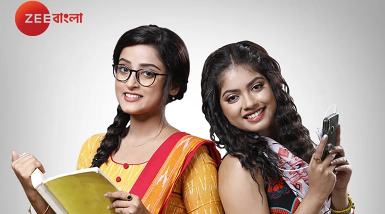 Debadrita Basu and Oindrila Bose as Alo and Chhaya