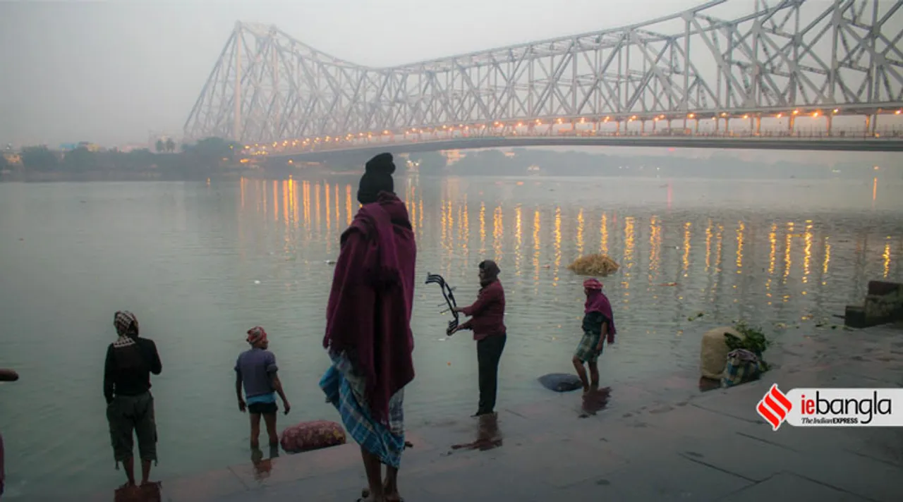 west bengal weather ,শীতকাল, শীতে কাঁপছে কলকাতা, কনকনে ঠান্ডায় কাবু কলকাতা, ১০ ডিগ্রির নীচে নামল পারদ, , west bengal weather report live, কলকাতায় বৃষ্টির পূর্বাভাস, রাজ্যে বৃষ্টির পূর্বাভাস, আজকের কলকাতার তাপমাত্রা, জেলার তাপমাত্রা, শীতের খবর, আবহাওয়ার খবর, আবহাওয়ার আপডেট, আলিপুর আবহাওয়া দফতর, কলকাতায় কনকনে শীত, weather kolkata today, weather report in west bengal in bengali, west bengal weather today, west bengal weather report, west bengal weather temperature, west bengal weather kolkata, west bengal weather condition, শৈতপ্রবাহ, শীতে জবুথবু কলকাতা, কলকাতার পারদ নামল ১১.১ ডিগ্রিতে, ঠান্ডার দাপট, winter, kolkata winter, weather forecast, temperature today, kolkata today temperature