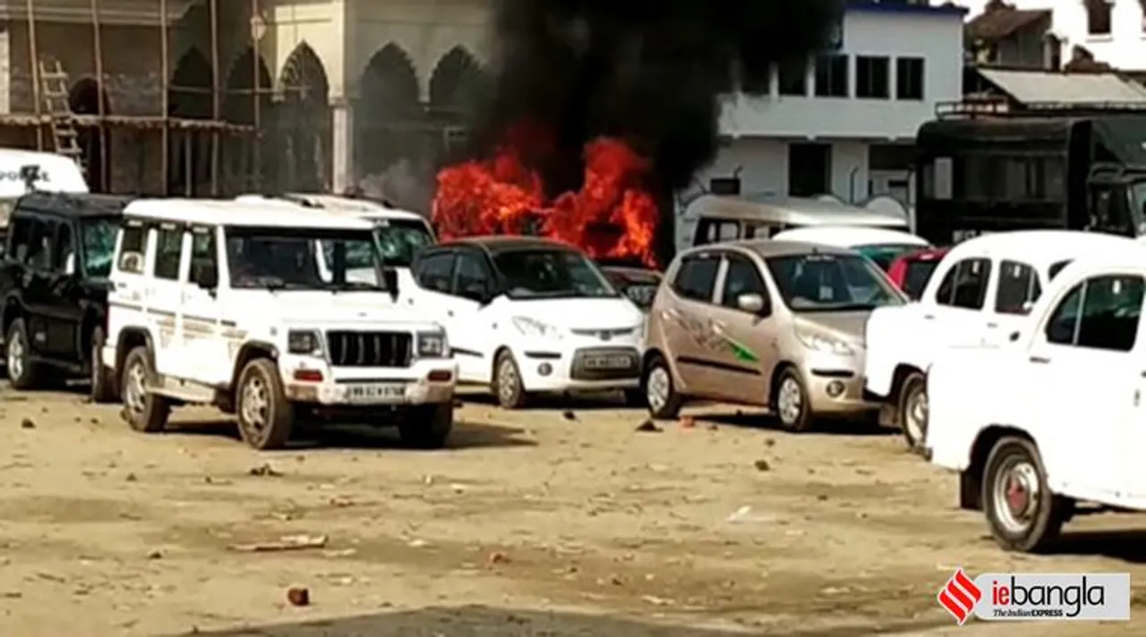 bharat bandh, ভারত বনধ, বামেদের ডাকা বনধ, ভারত বনধের খবর, কলকাতায় ভারত বনধের প্রভাব, bharat bandh on 8th january 2020, bharat bandh today, পশ্চিমবঙ্গে ভারত বনধের প্রভাব, bandh in kolkata, কলকাতায় বনধ, ট্রেন, বাস কম, ভারত বনধের খবরের আপডেট, bharat bandh live news, bharat bandh news update, bharat bandh 2020, bharat bandh live, bharat bandh latest news, bharat bandh live news, bharat bandh live updates, bharat band live news, nationwide strike today, nationwide strike today update, nationwide strike today live news, bharat bandh in india, bharat bandh kolkata, bharat bandh west bengal, biman bose, বিমান বসু, mamata banerjee, মমতা বন্দ্যোপাধ্যায়, tmc, bjp, left, congress, dilip ghosh, দিলীপ ঘোষ, মমতা, বিজেপি, সিপিএম