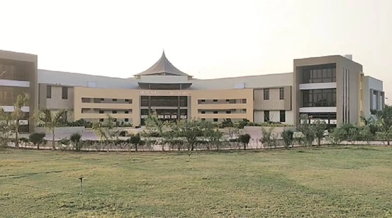 bhuj college menstruating girls