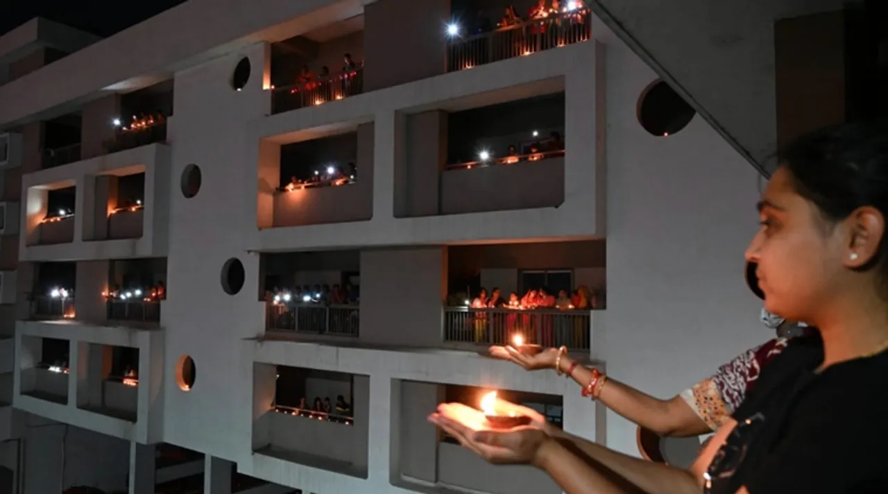 narendra modi lights out