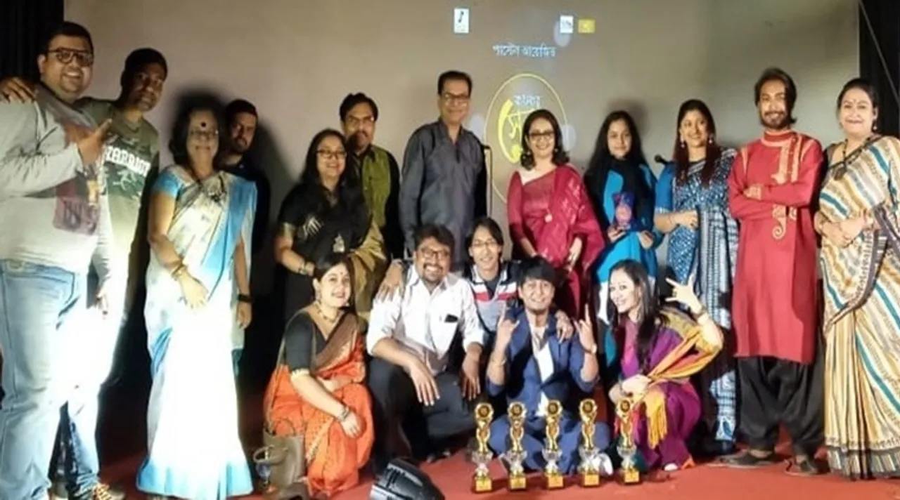 Amid economic insecurity Kolkata voice over artists extend their help to people