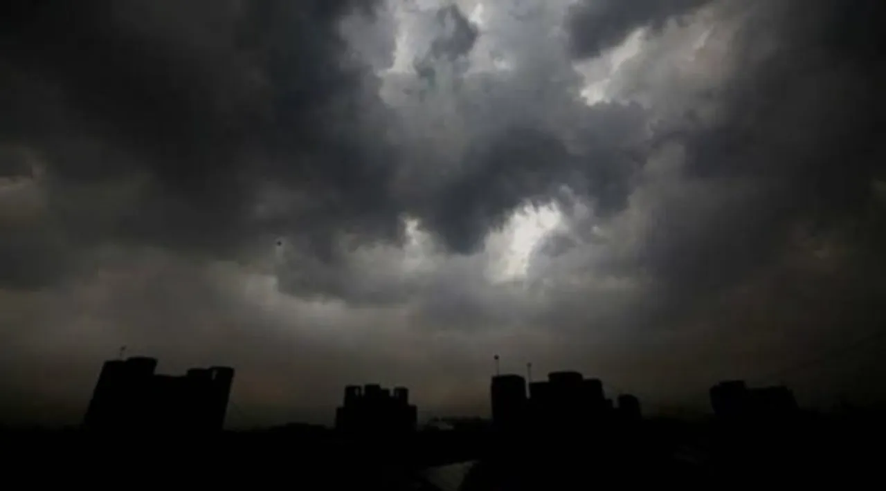 weather update, কালবৈশাখী, কালবৈশাখি, কলকাতায় বৃষ্টির পূর্বাভাস, রাজ্য়ে বৃষ্টির পূর্বাভাস, আবহাওয়ার খবর, kolkata rain forecast, weather forecast, rain forecast, west bengal weather today, thundersquall
