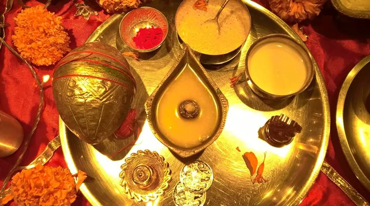 দিনের সেরা ভাইরাল খবর: সংবিধান মেনে করোনা পুজো, জিমের করছে ভূত!