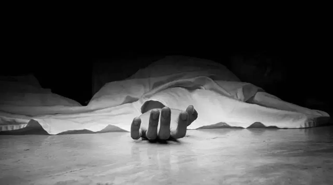আজ বাংলার সেরা খবর: পদ্মের ‘অপপ্রচারে' পাল্টা তৃণমূল-বিধাননগরে মা-মেয়ের রহস্য মৃত্যু-এবার করোনায় 'নিয়ম বদল'