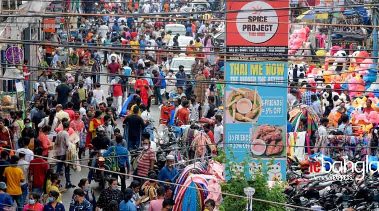 পুজো শপিং, Puja shoping, পুজো, puja, দুর্গাপুজা, Durga puja, দুর্গাপূজা ২০২০, Durga puja 2020,দুর্গা ঠাকুর, Durga, নিউ মার্কেট, New market, গড়িয়াহাট,Gariahat, হাতিবাগান, Hatibagan, কলকাতা, Kolkata, পুজোর কেনাকাটা, puja shoping 2020, করোনা, Corona, করোনা মহামারী, Corona Pandemic, কোভিড-১৯, Covid-19, এসপ্ল্যানেড, Esplanade
