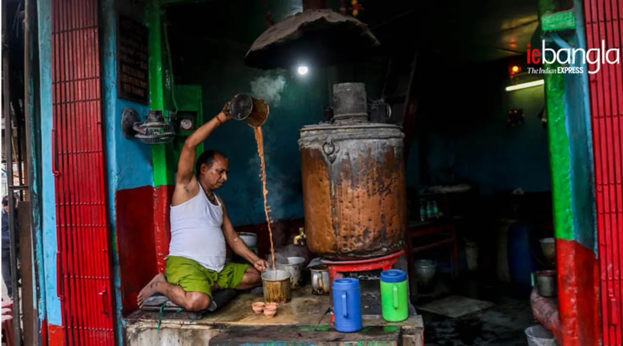 কলকাতায় তামার চা, Copper tea in Kolkata, তামাটে চায়ের গল্প, Copper tea seller in Kolkata, চায়ের দোকান, Tea Shop, চা, Tea, Kolkata Tea, Kolkata,পানীয় চা,City Tea Stall, চা, kolkata tea board, চায়ের আড্ডা, Tea lover, শিয়ালদাহ ট্রেন সময়সূচী, best tea in kolkata, জনপ্রিয় চা, sealdah train time table,করোনা, corona, corona news, Bangla Khabar, বাংলার খবর, Bangla News Live, বাংলার ব্রেকিং নিউজ, Breaking Bangla News,Bangali news, বাংলায় সর্বশেষ খবর, লেটেস্ট খবর, News in Bengali, Bengali News Today, বাংলা নিউজ, Bengali News, করোনা মহামারী, corona pandemic, Bangla Khabor, কোভিড-১৯, covid, News in Bangla, করোনা ২০২০, corona 2020, 24 Ghanta Bangla News, Bangla News, covid-19