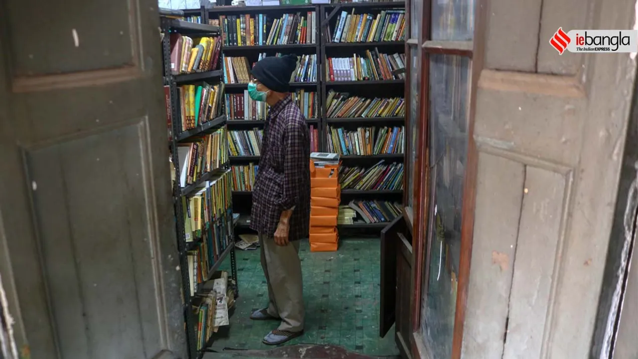 কলেজ স্ট্রিট, college street, কলেজ স্ট্রিট বইয়ের দোকান, college street book shop, বইয়ের দোকান, book shop, পুরনো বই, old book shop, পুরনো দোকান, heritage book shop, কলকাতা, Kolkata, বইপাড়া, kolkata book shop, চায়ের আড্ডা, Tea lover, শিয়ালদাহ ট্রেন সময়সূচী, best tea in kolkata, জনপ্রিয় চা, sealdah train time table,করোনা, corona, corona news, Bangla Khabar, বাংলার খবর, Bangla News Live, বাংলার ব্রেকিং নিউজ, Breaking Bangla News,Bangali news, বাংলায় সর্বশেষ খবর, লেটেস্ট খবর, News in Bengali, Bengali News Today, বাংলা নিউজ, Bengali News, করোনা মহামারী, corona pandemic, Bangla Khabor, কোভিড-১৯, covid, News in Bangla, করোনা ২০২০, corona 2020, 24 Ghanta Bangla News, Bangla News, covid-19