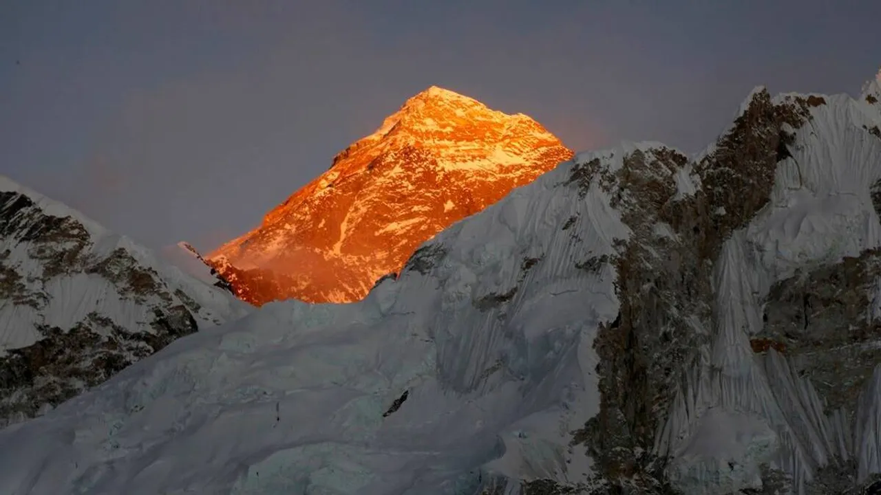 Mount Everest, Nepal, Coronavirus