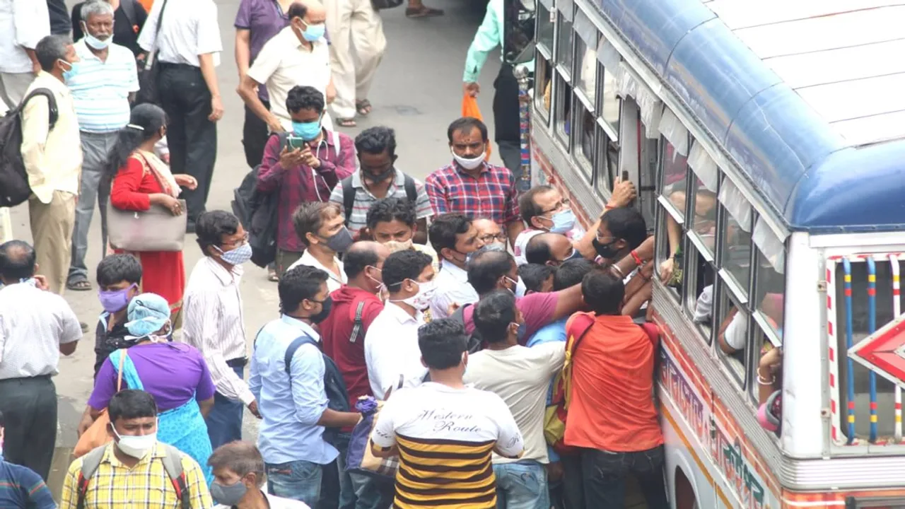 though restrictions have been relaxed in kolkata and bengal but less privet buses on roads