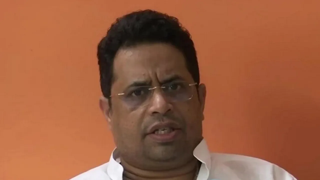 soumitra khan apologises for his facebook comment against state bjp leaders