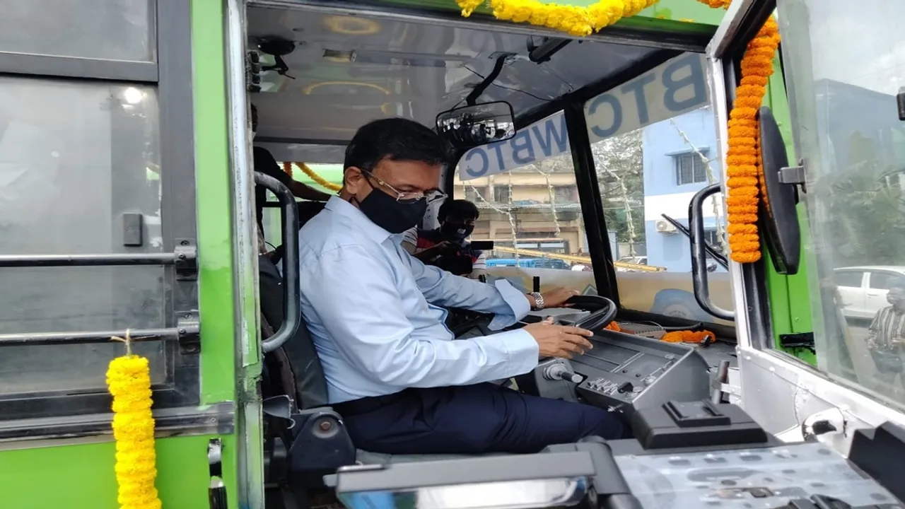 firhad hakim launched cng bus service in kolkata