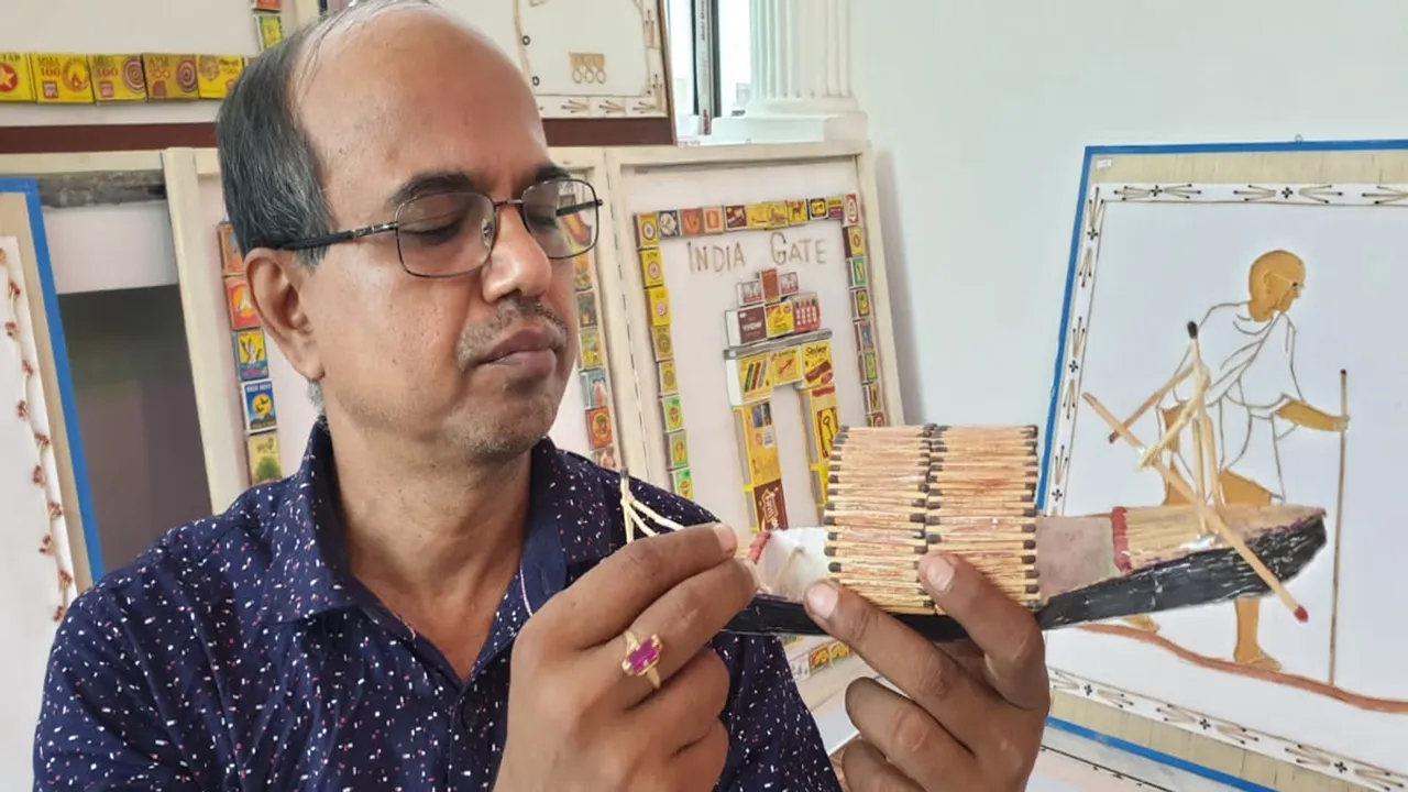 Malda resident Subir Saha made many things by various countries matchbox