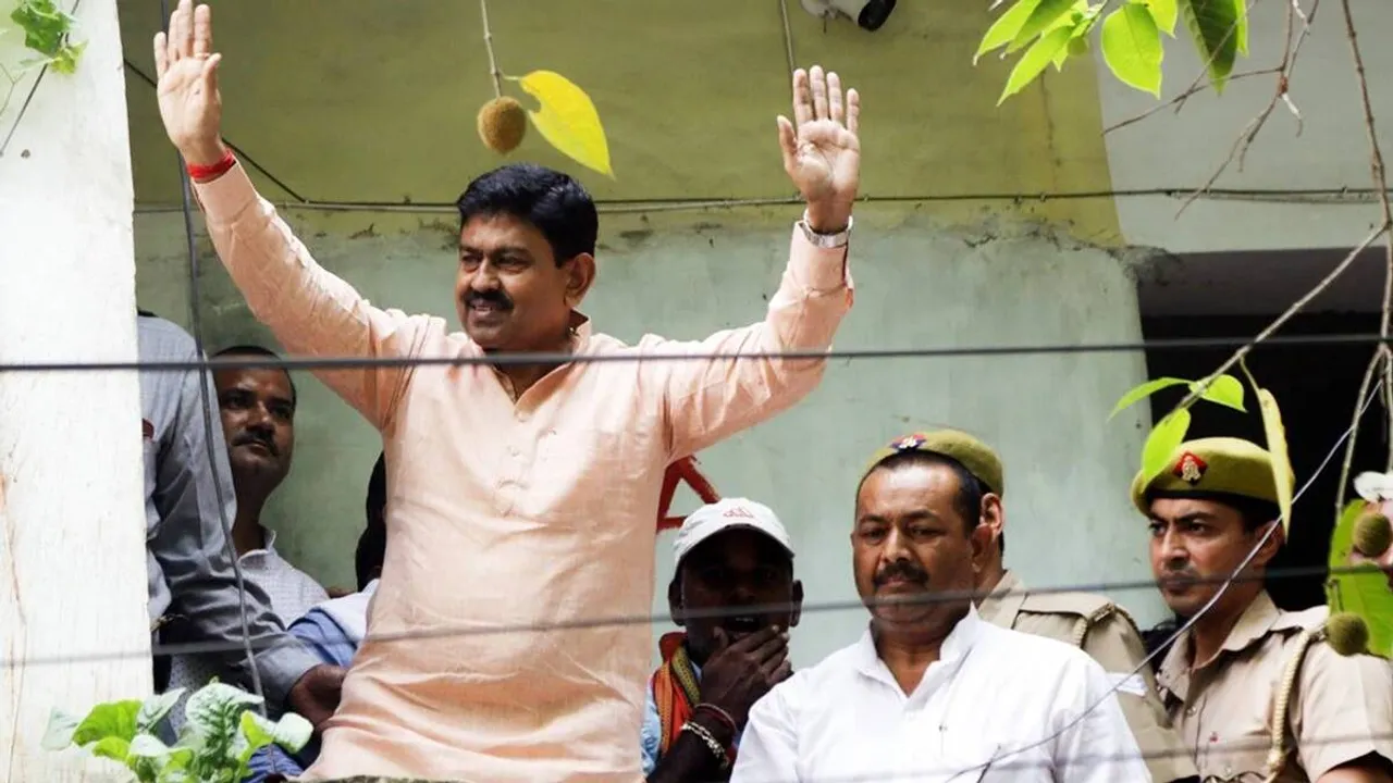 Lakhimpur Kheri: Ashish Mishra in police custody, BJP backs his father
